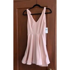 New! B. Darlin Juniors Dress size 1/2 - Blush